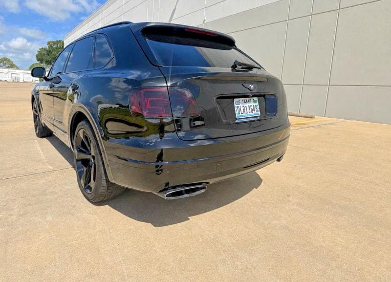 2017 BENTLEY BENTAYGA 3