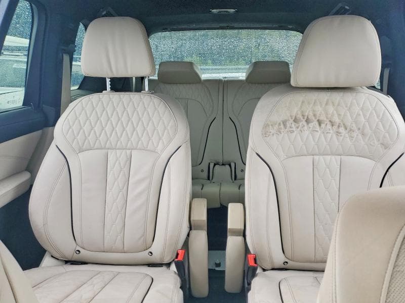2023 BMW X7 M60I 10