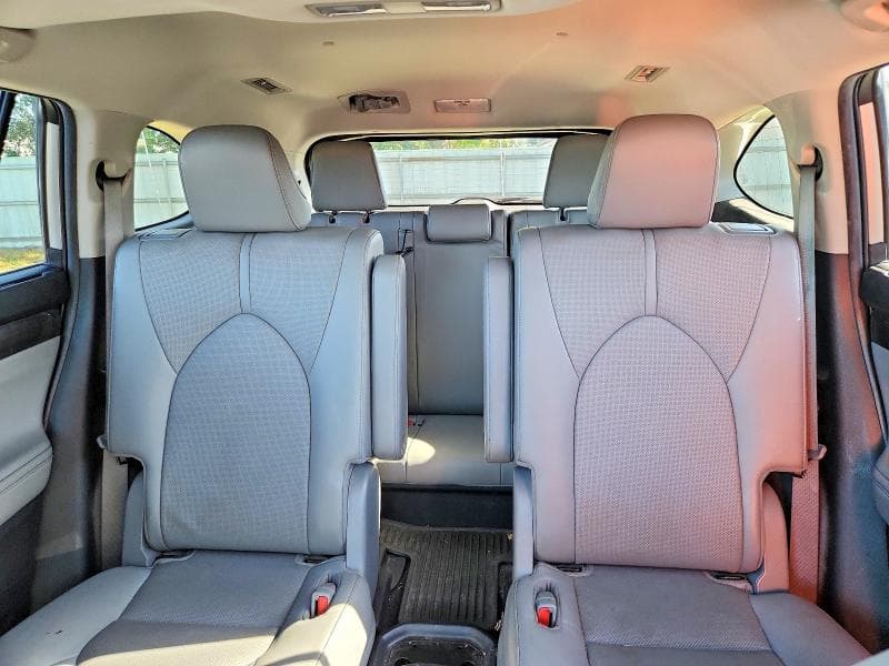 2023 TOYOTA HIGHLANDER HYBRID LIMITED 10