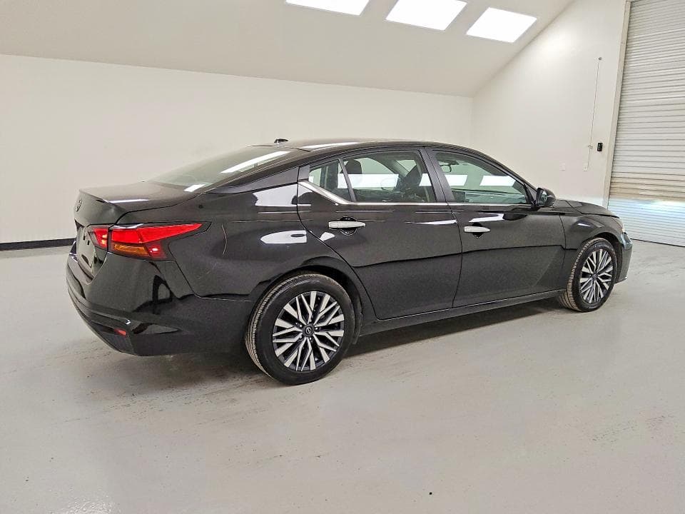 2025 NISSAN ALTIMA SV 3