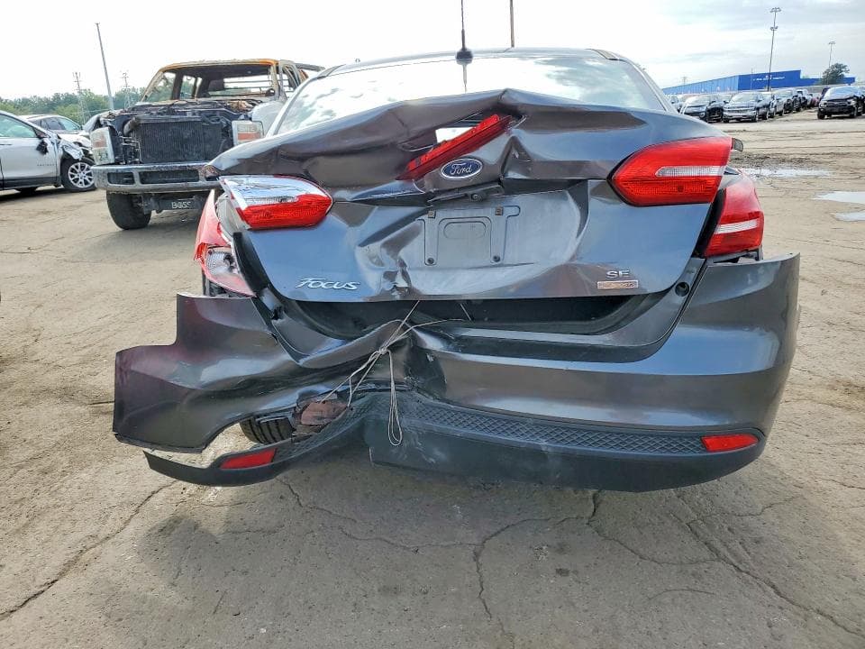 2018 FORD FOCUS SE 6