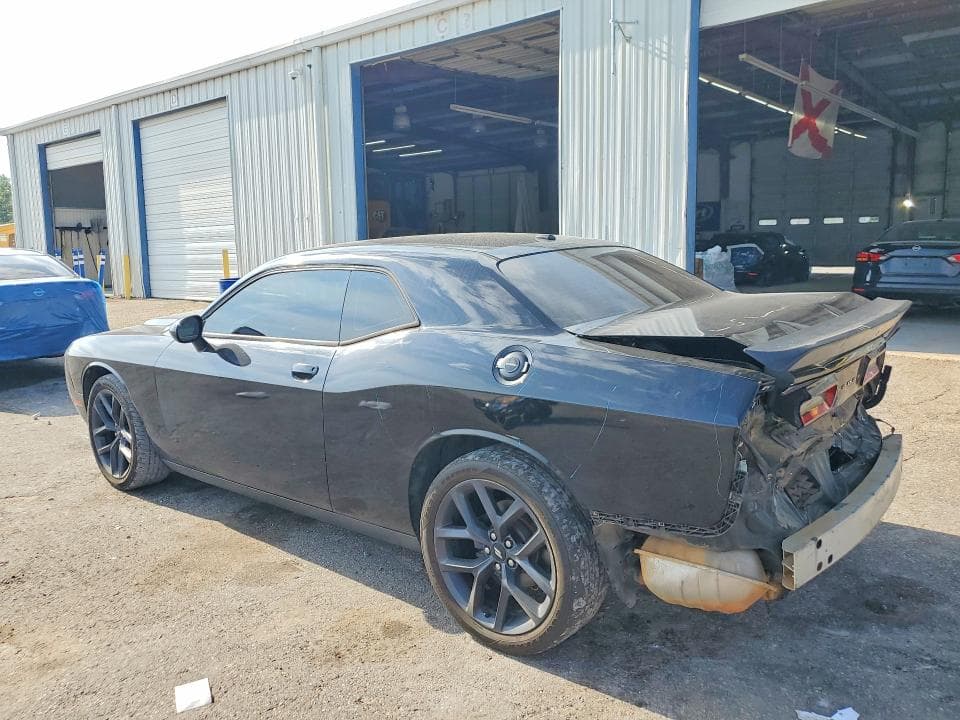 2019 DODGE CHALLENGER SXT 2