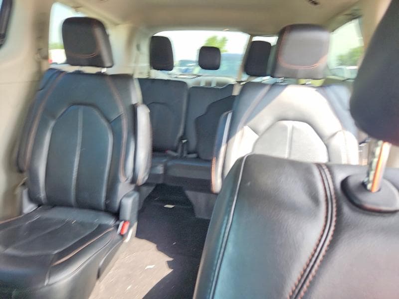 2020 CHRYSLER PACIFICA TOURING L 10