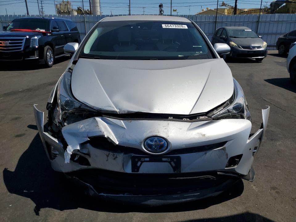 2017 TOYOTA PRIUS THREE TOURING 5