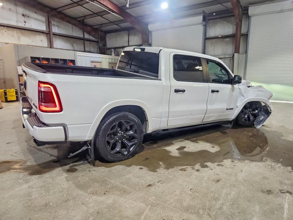 2023 RAM 1500 LIMITED 3