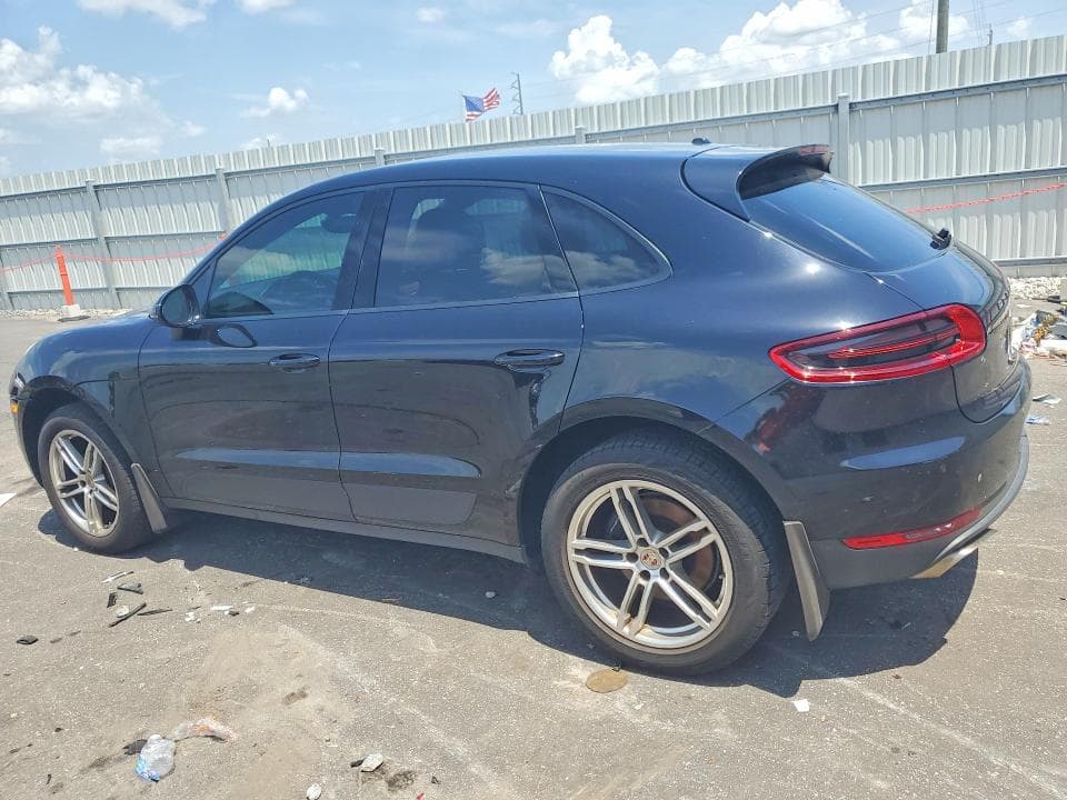 2017 PORSCHE MACAN 2