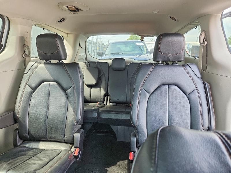 2018 CHRYSLER PACIFICA TOURING L 10