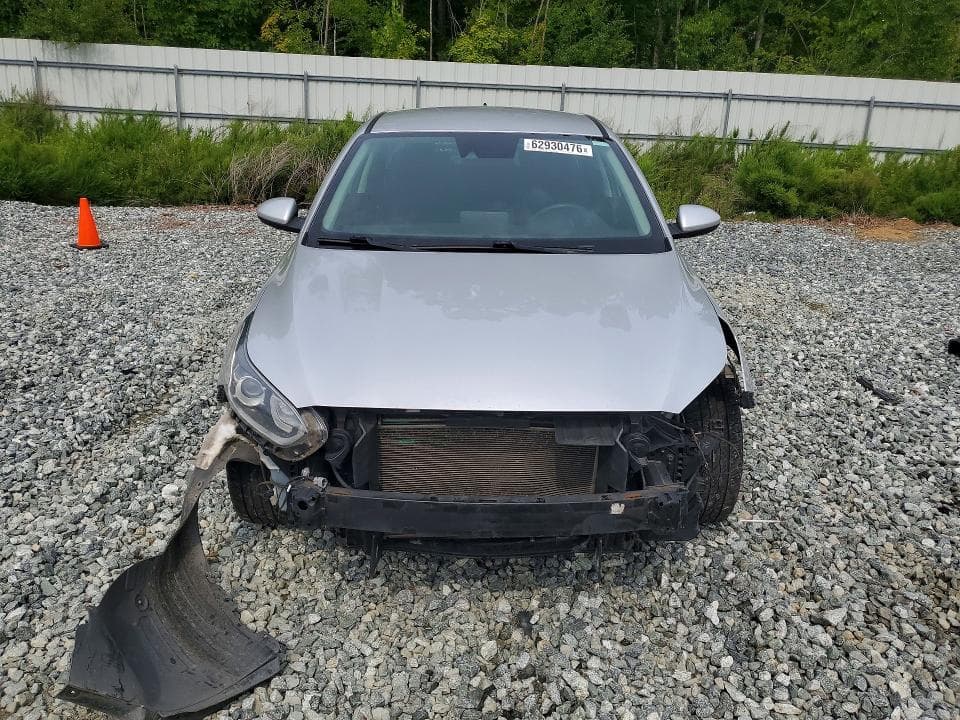 2019 KIA FORTE LXS 5