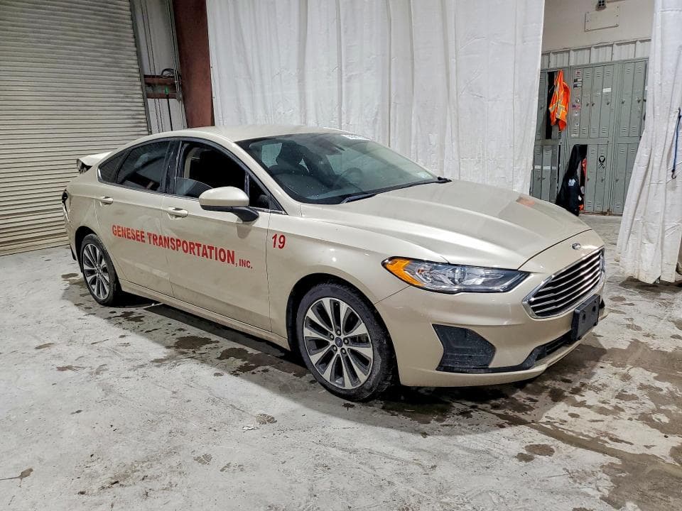 2019 FORD FUSION SE 4