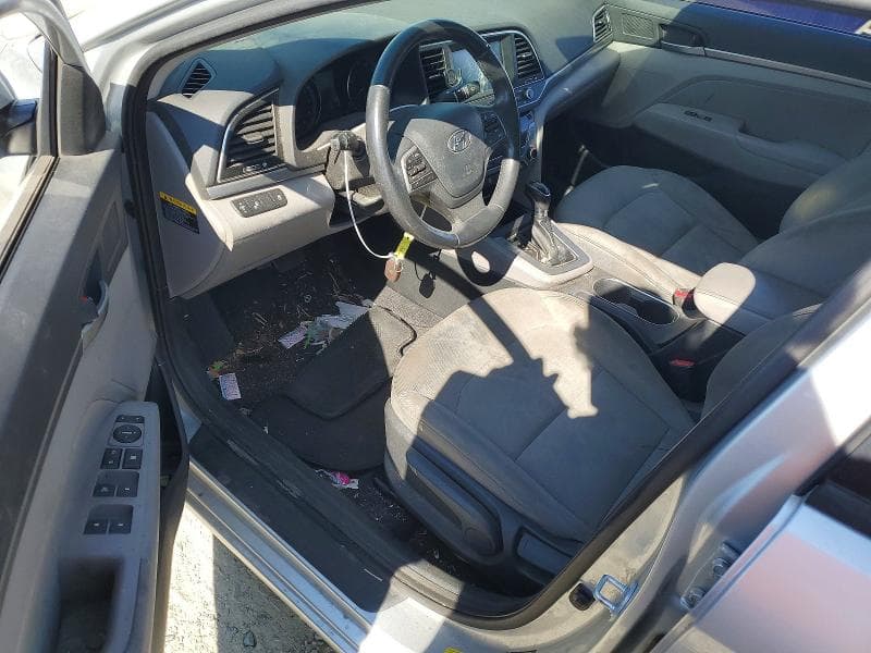2017 HYUNDAI ELANTRA SE 8