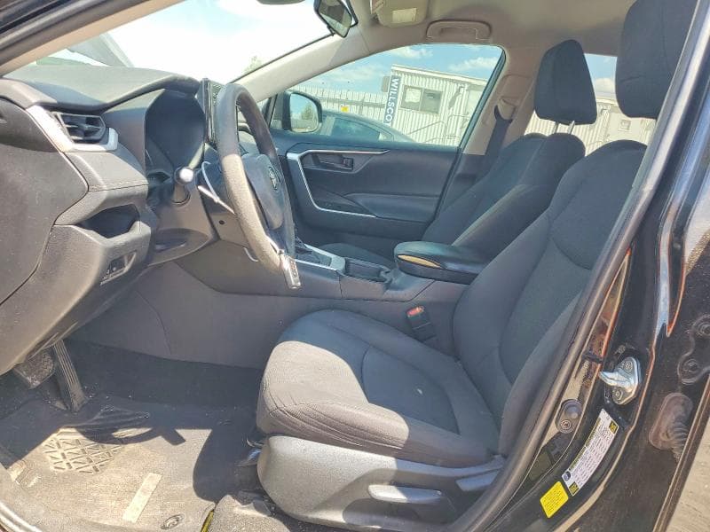 2021 TOYOTA RAV4 LE 7