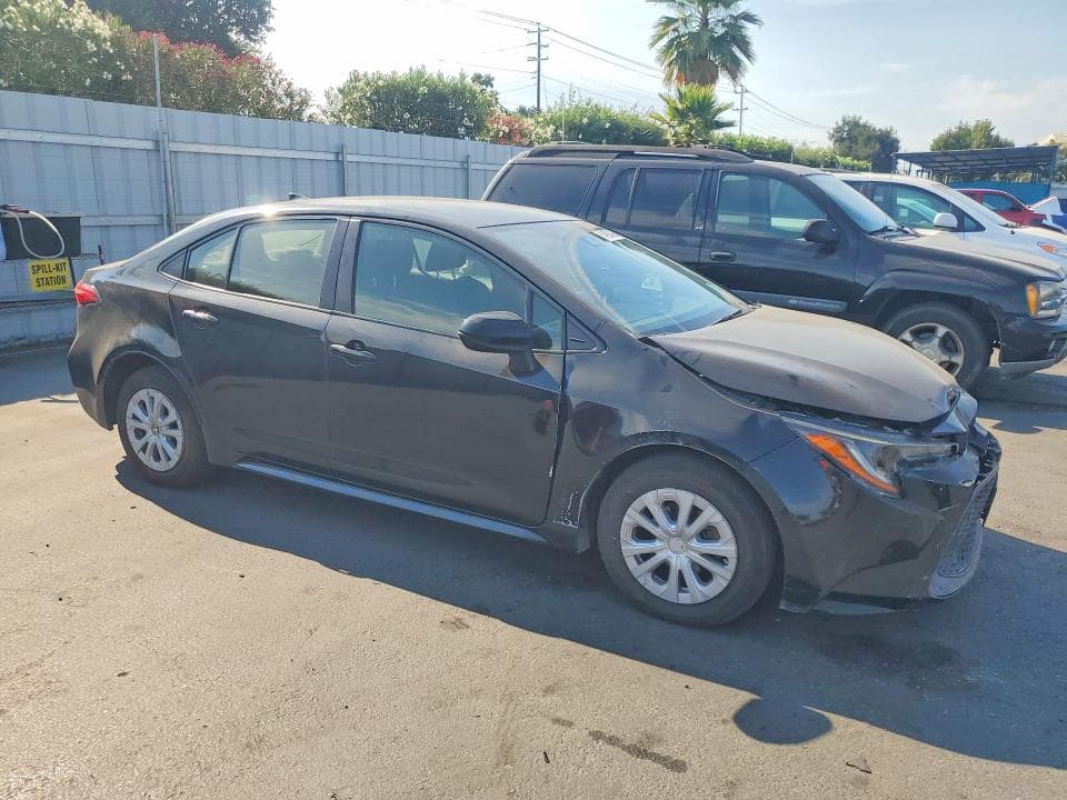 2022 TOYOTA COROLLA LE 4