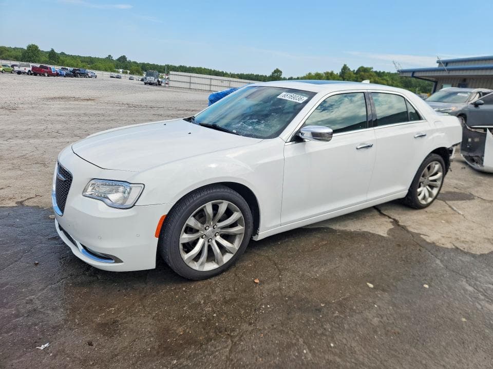 2019 CHRYSLER 300 LIMITED - 1