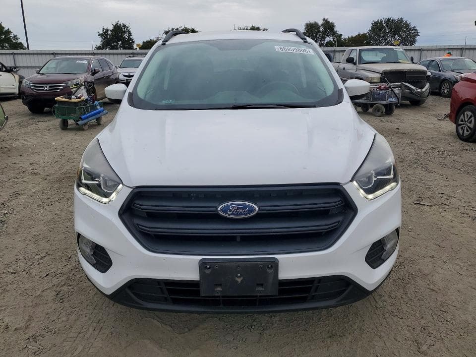 2017 FORD ESCAPE SE 5
