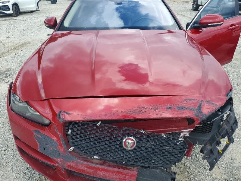 2017 JAGUAR XE PREMIUM 11
