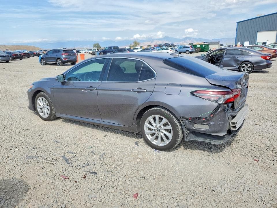 2022 TOYOTA CAMRY LE 2