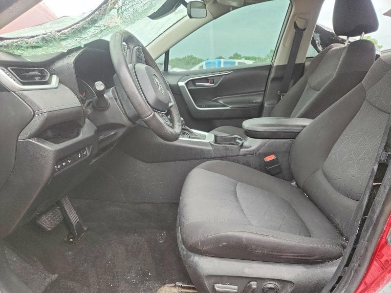 2019 TOYOTA RAV4 XLE 7