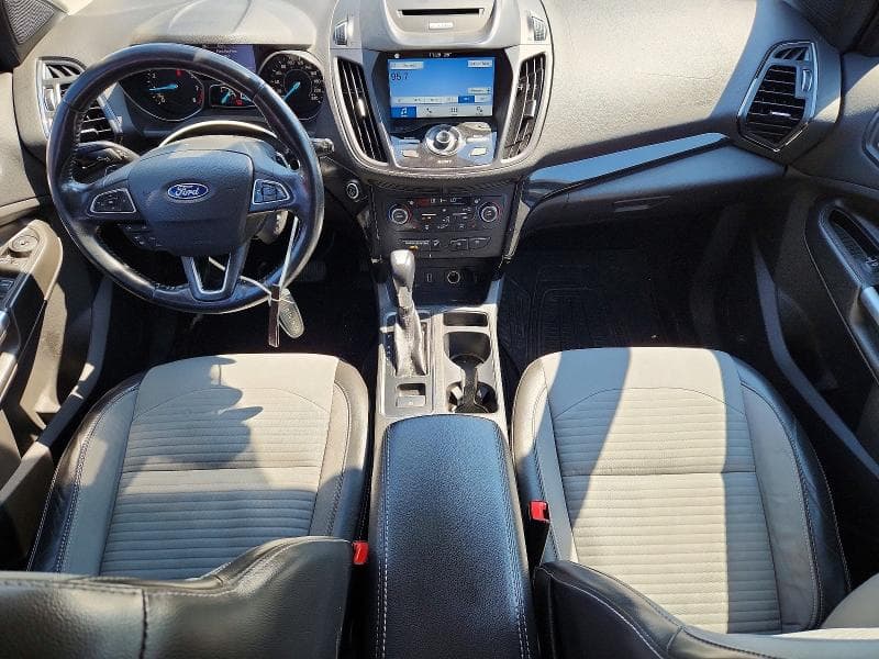 2017 FORD ESCAPE TITANIUM 8