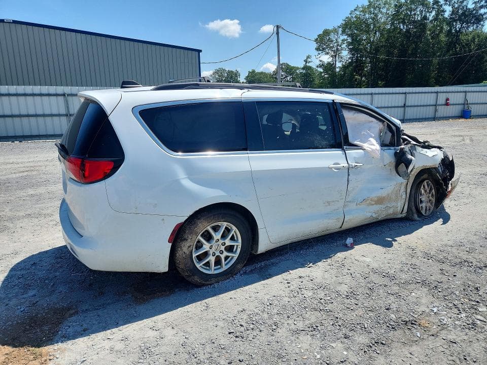 2021 CHRYSLER VOYAGER LXI 3