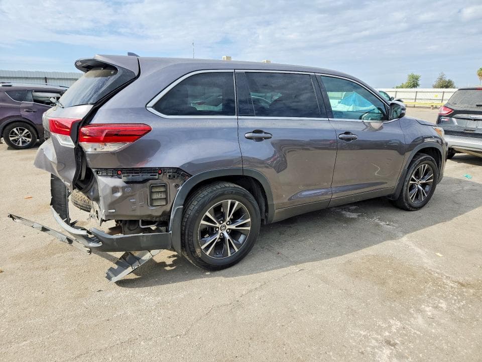 2018 TOYOTA HIGHLANDER LE PLUS 3