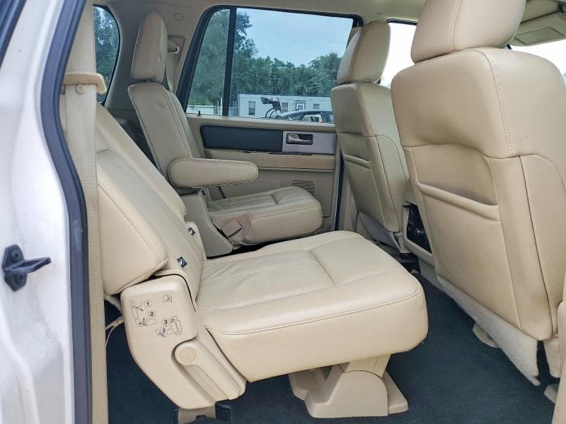 2017 FORD EXPEDITION EL XLT 11
