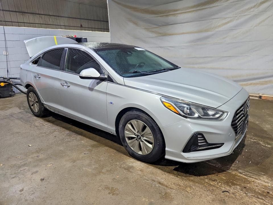 2018 HYUNDAI SONATA HYBRID LIMITED 4