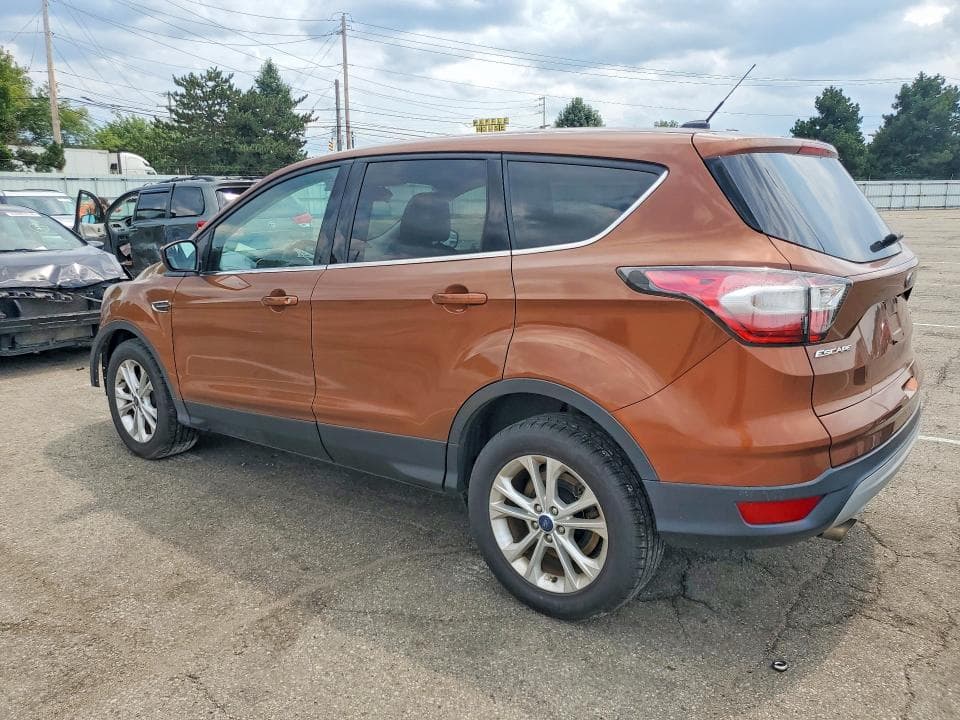 2017 FORD ESCAPE SE 2