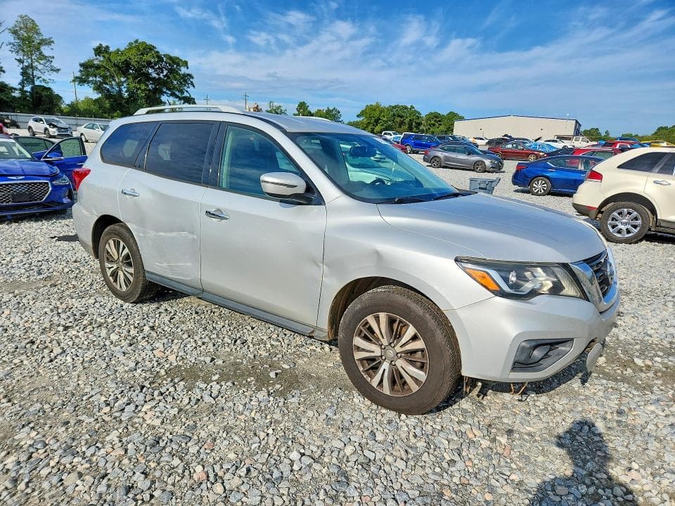 2017 NISSAN PATHFINDER SV 4