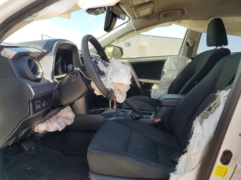 2018 TOYOTA RAV4 LE 7