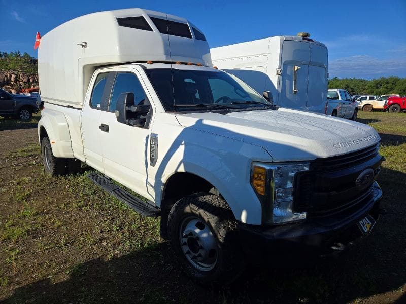 2017 FORD F350 SUPER DUTY 4