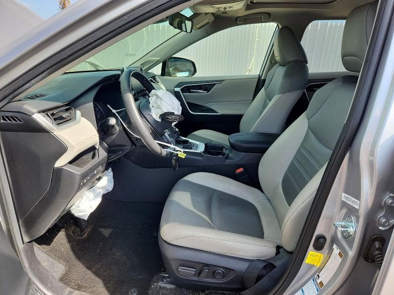 2019 TOYOTA RAV4 XLE PREMIUM 7