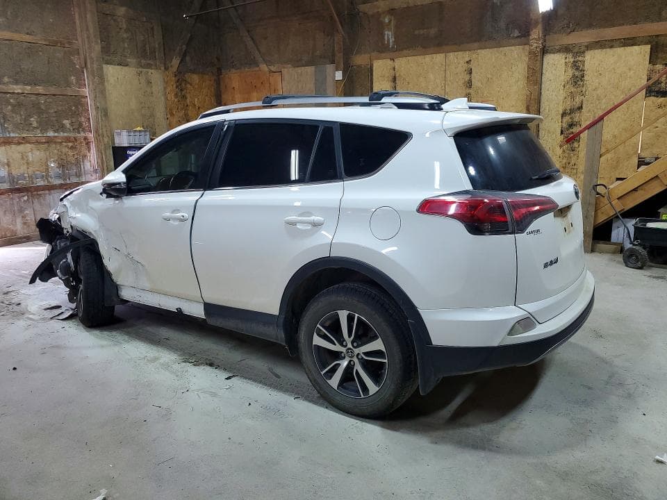 2018 TOYOTA RAV4 XLE 2