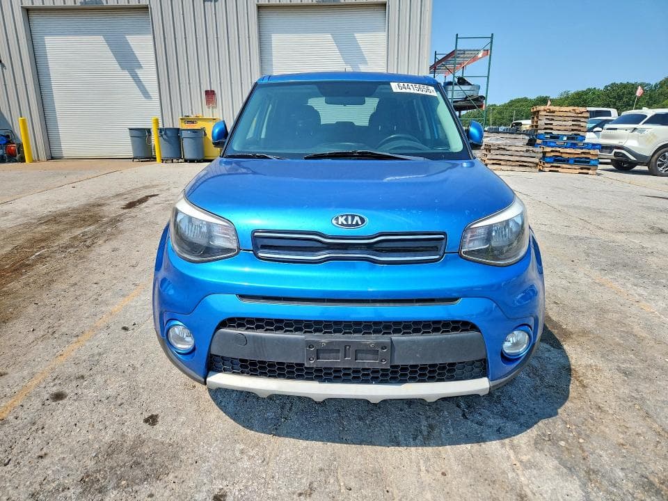2019 KIA SOUL + 5