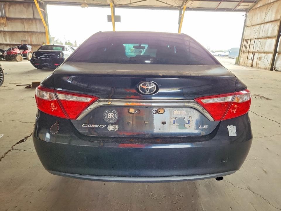 2017 TOYOTA CAMRY LE 6