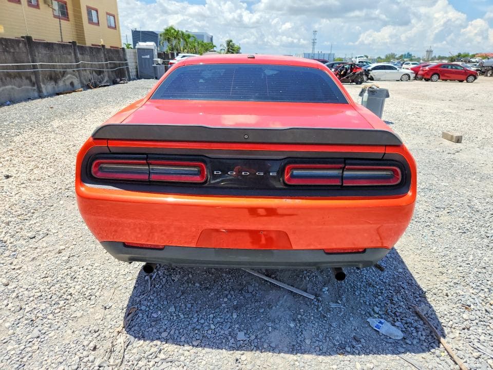 2017 DODGE CHALLENGER SXT 6