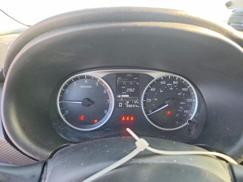 2021 NISSAN KICKS S 9