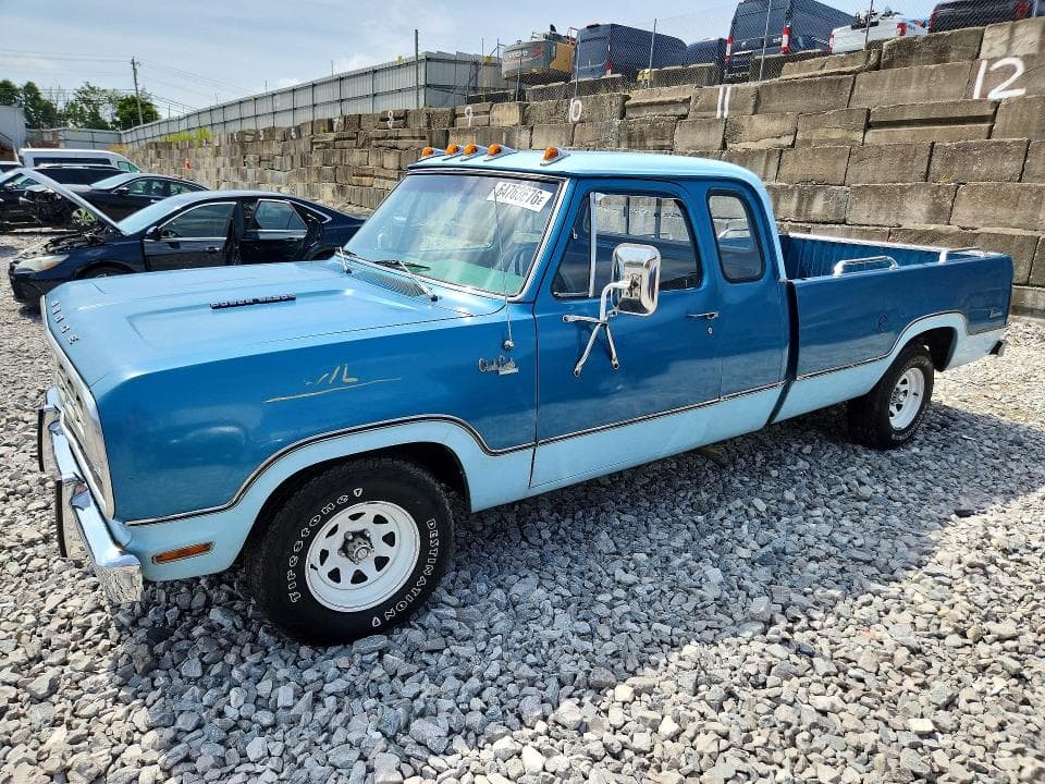 1975 DODGE PICKUP