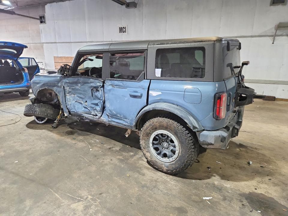 2024 FORD BRONCO OUTER BANKS 2