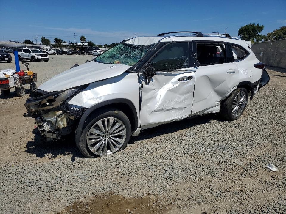 2024 TOYOTA HIGHLANDER PLATINUM - 1