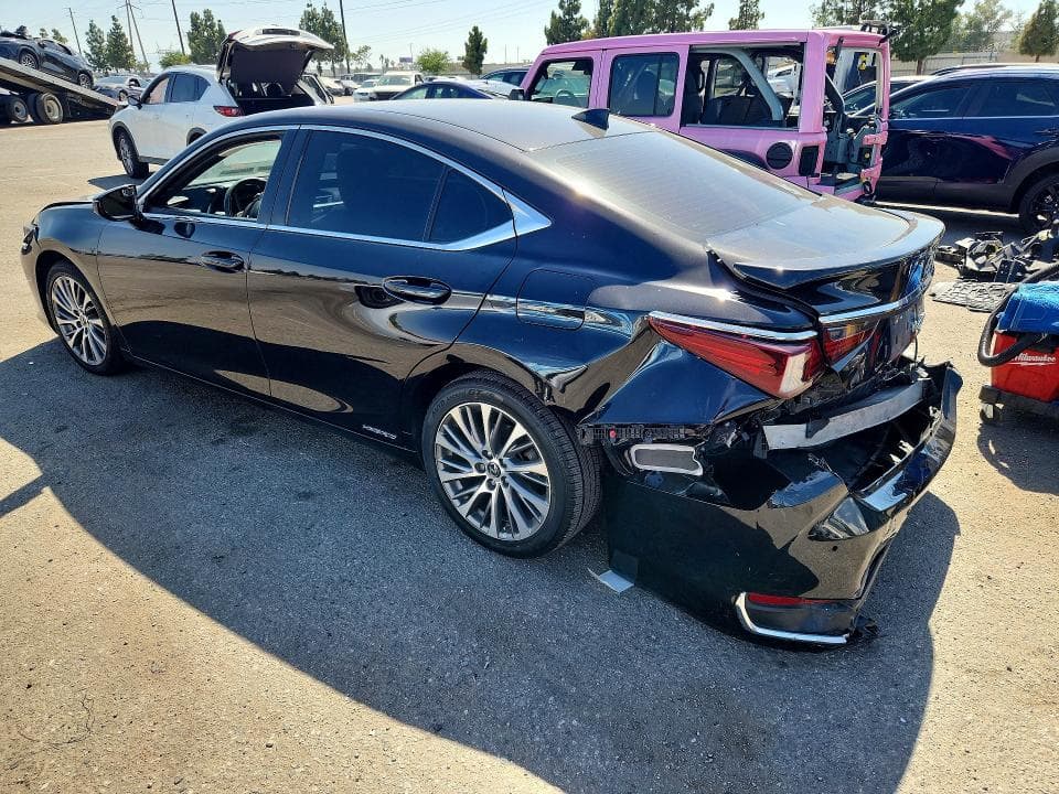 2020 LEXUS ES 300H 2