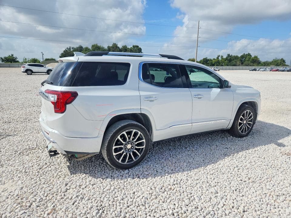2022 GMC ACADIA DENALI 3