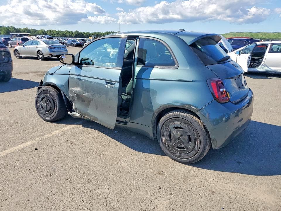 2025 FIAT 500 E LA PRIMA 2