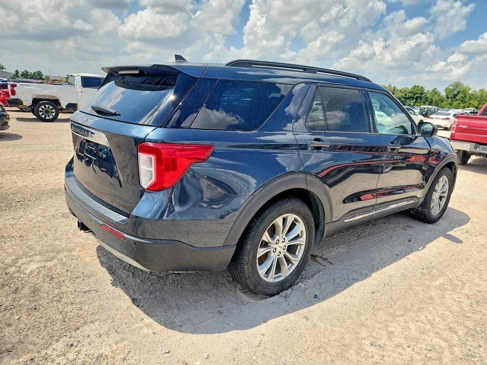 2022 FORD EXPLORER XLT 3