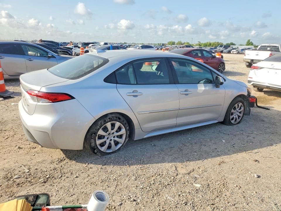2026 TOYOTA COROLLA LE 3