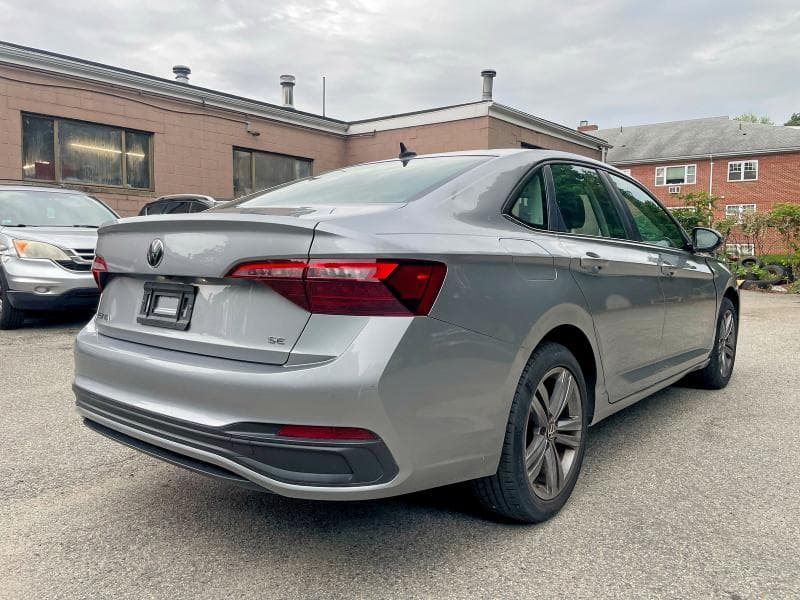 2022 VOLKSWAGEN JETTA SE 4
