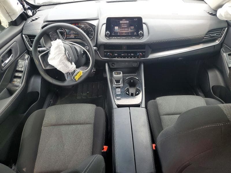 2026 NISSAN ROGUE SV 8