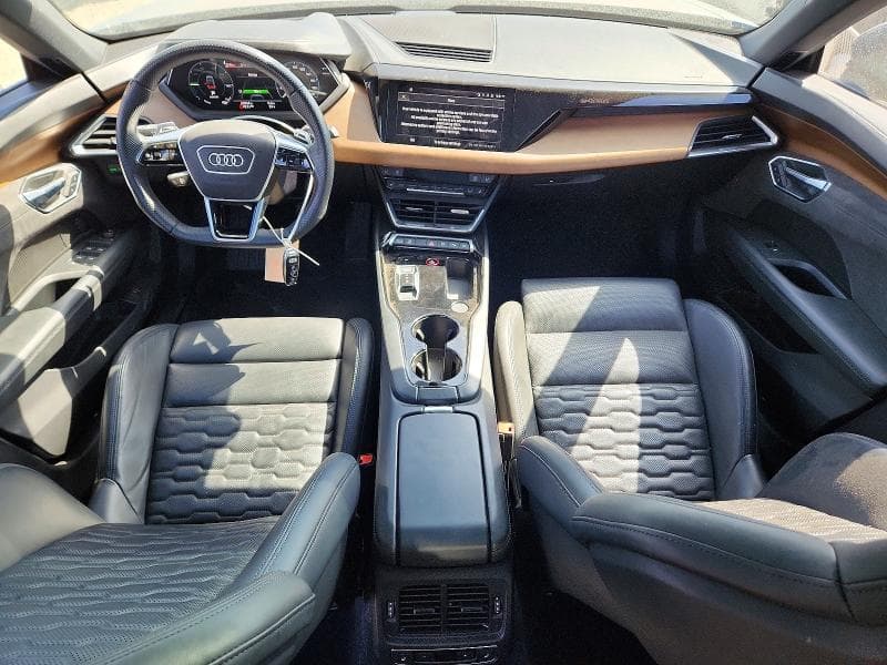 2022 AUDI E-TRON GT PRESTIGE 8