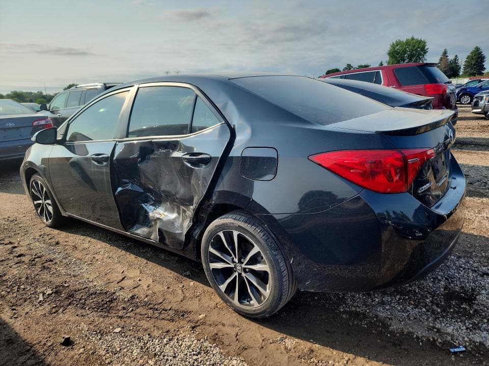 2019 TOYOTA COROLLA SE 2