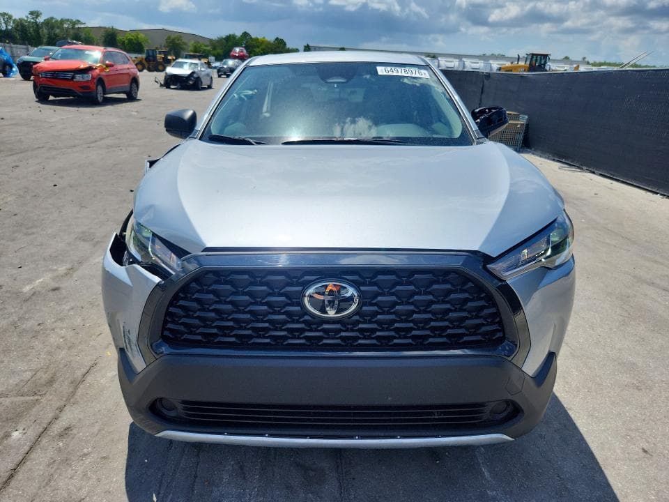 2025 TOYOTA COROLLA CROSS L 5