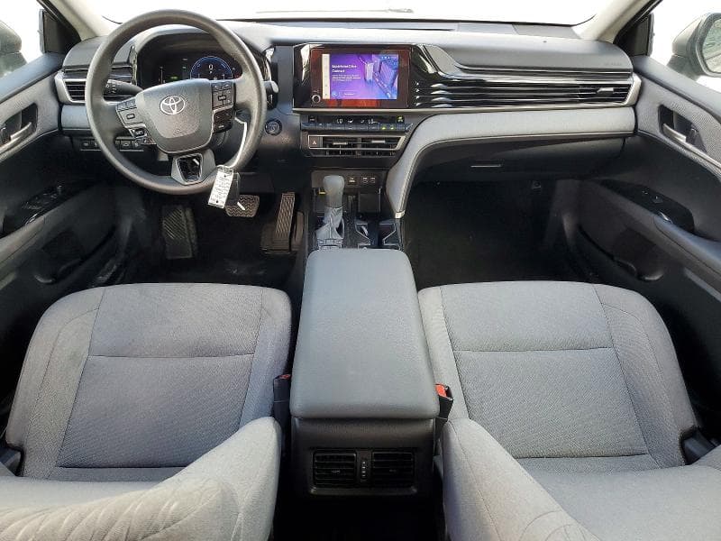 2025 TOYOTA CAMRY LE 8